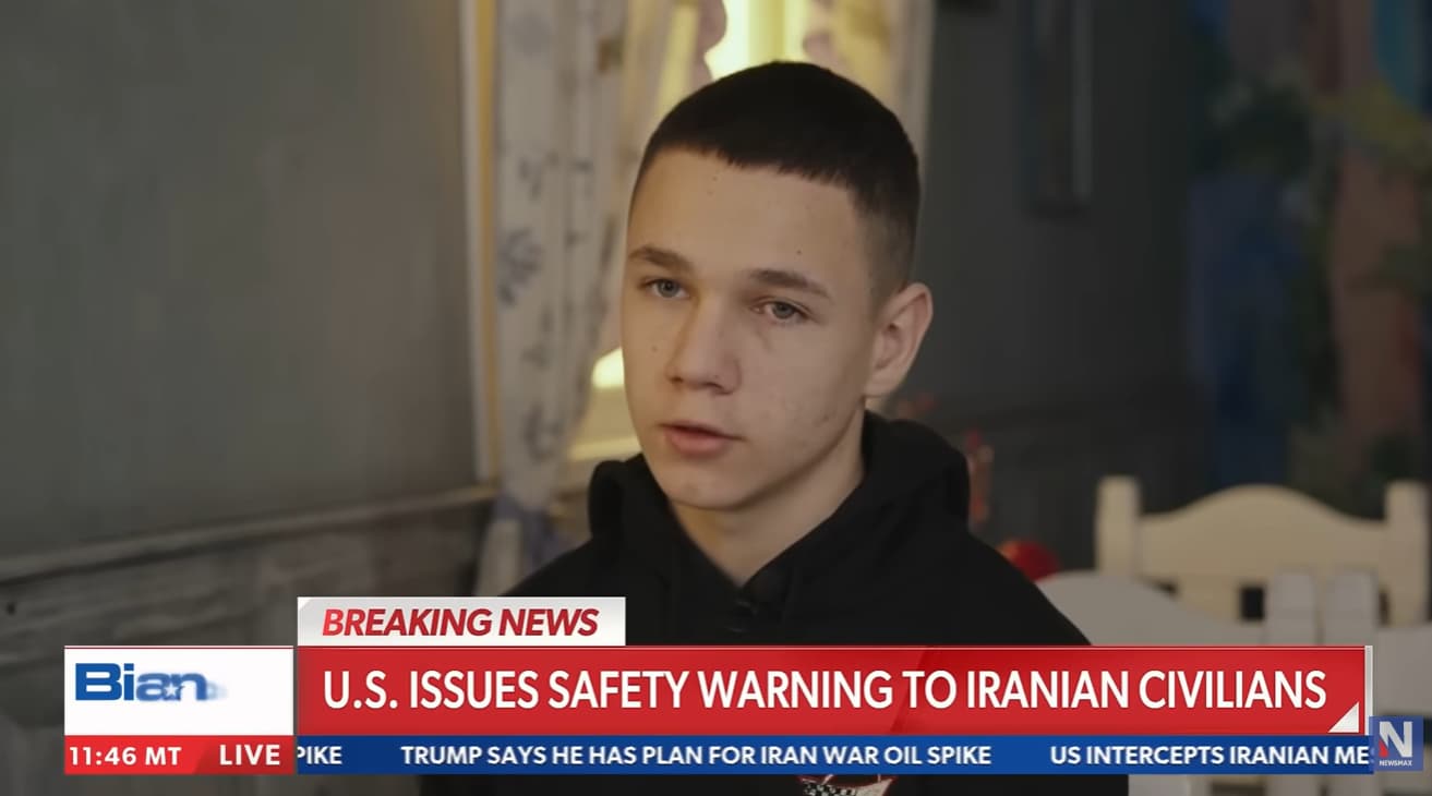 Newsmax: "Викрадена українська дитина розповідає про перебування в полоні"
