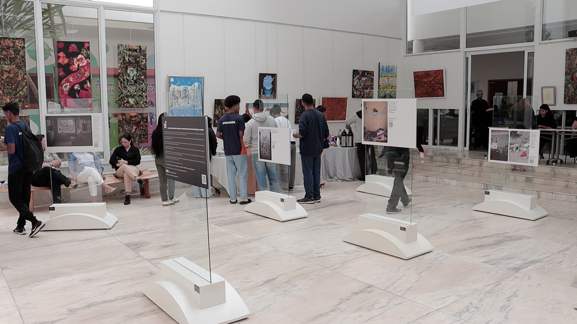 Бразилія представила виставку Bring Kids Back UA під час днів дій